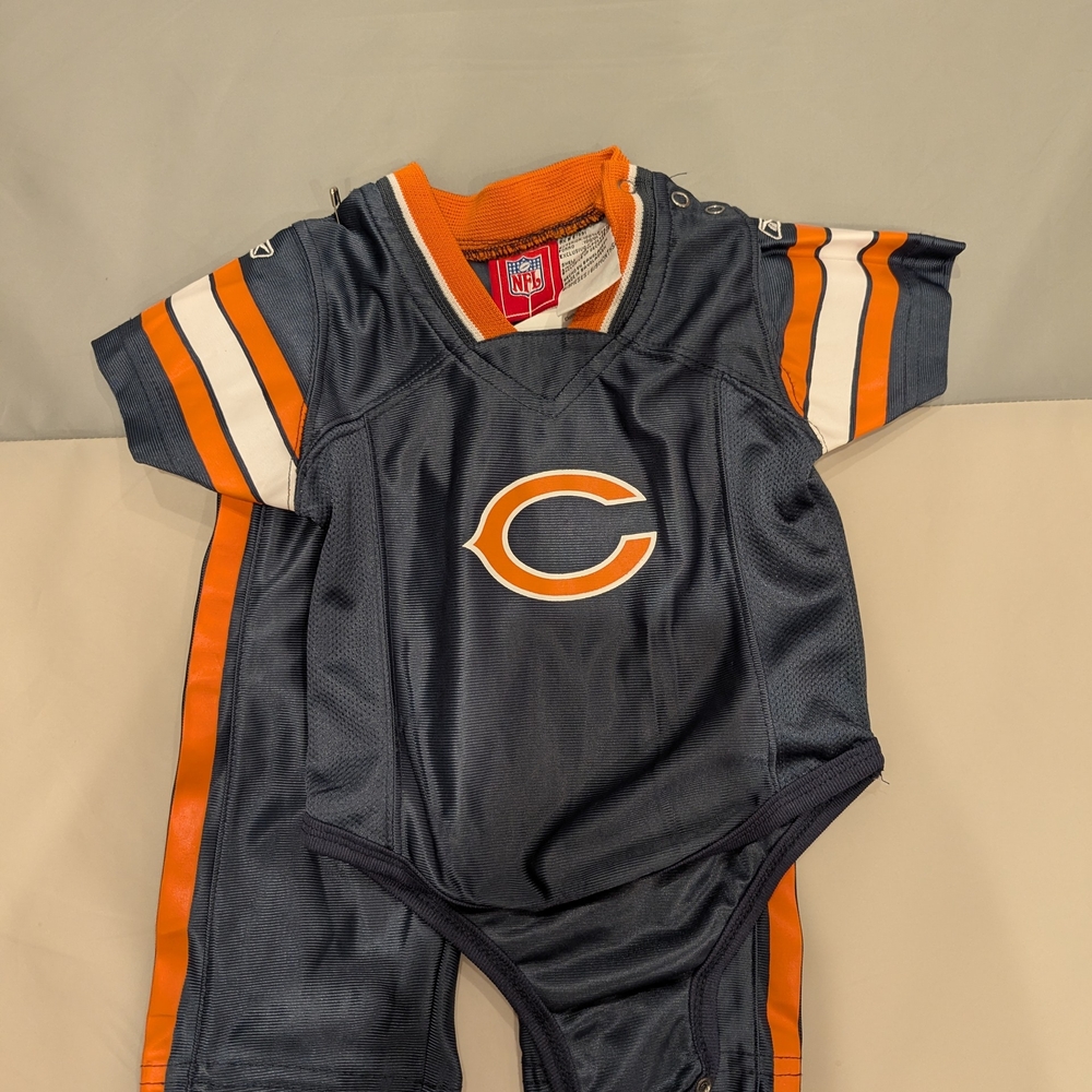 NFL Infant Onesie and Pants Set - Chicago Bears, 6-9 Months